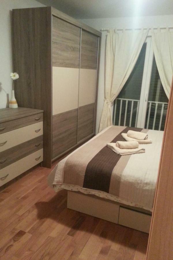 Kartini Apartment نين المظهر الخارجي الصورة