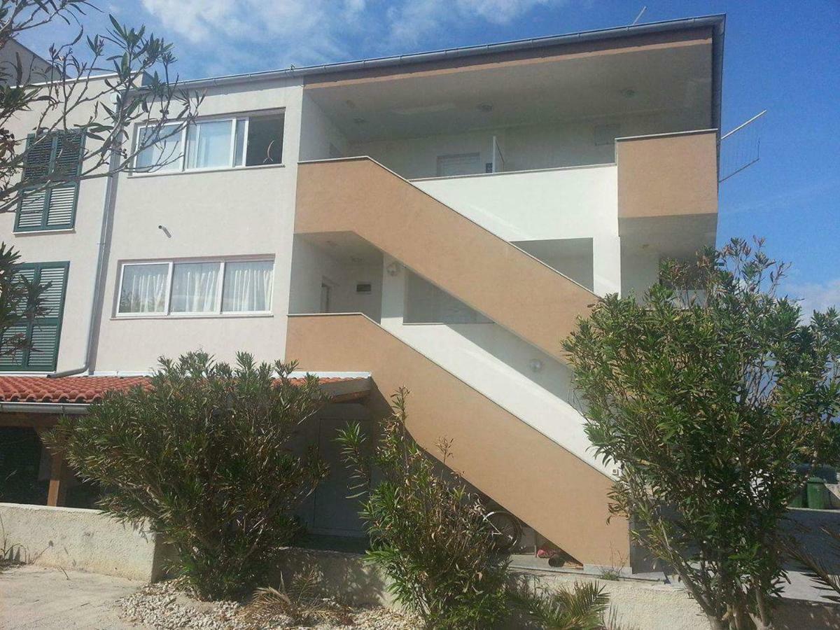 Kartini Apartment نين المظهر الخارجي الصورة